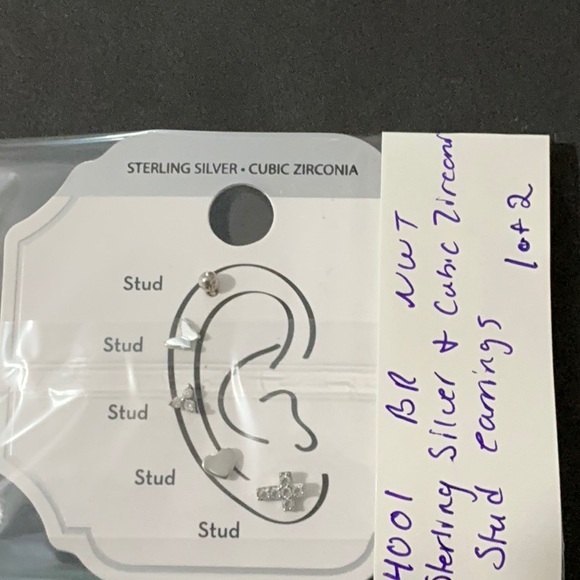 NIP Sterling Silver And Cubic Zirconia Stud Earrings - Picture 4 of 4